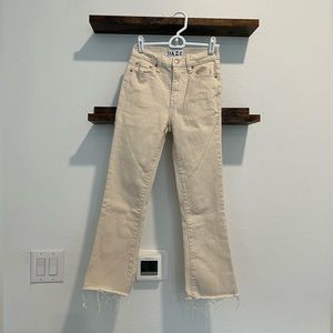 Cream colored Daze jeans size 24
